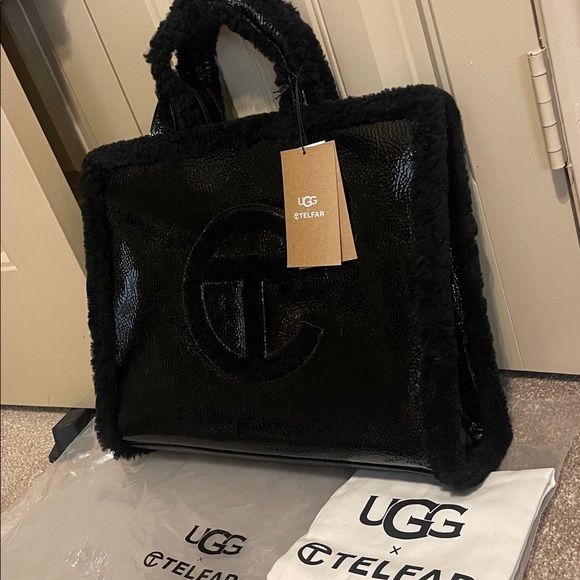 UGG X TELFAR MEDIUM SHOPPER CRINKLE TOTE NEW - Picture 3 of 11